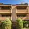 Riverview Unit 8, All the Essentials Riverside Condo with Access to Pool & Hot Tub - أسبين