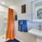 Hillsboro Hideaway with Private Hot Tub and Bunkhouse!