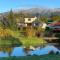 Lake Villa 463