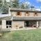 4 Bedroom Beautiful Home In Acqualagna