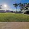 The Poplars, Pool Access Getaway - Nelson Bay