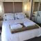 Bock Retreat Lodge 54 with Hot Tub