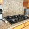Encino Village Spacious 4BR! - 洛杉矶