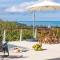 TWO SISTERS HILL Villa - Spectaculaire vue sur mer