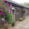 Country garden retreat near Henley on Thames Country garden retreat near Henley on Thames