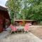 Spacious wooden cottage with infra-red sauna at Veluwe