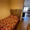Mini T2 Duplex avec balcon à Barcelonnette, 1 km centre, idéal pour 4 pers., Animaux interdits - FR-1-165A-27 - بارسلونات
