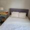 Cozy downtown two bedrooms free parking