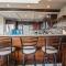 Kihei Alii Kai A404- Top Floor, remodeled, oceanview & steps from beach - كيهي