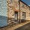 1 Castle Mews