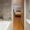 1 Castle Mews