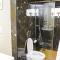 Elegant 2 bedroom in Riverside Square