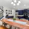 Spacious 4 bed near park/trails Spacious 4 bed near park/trails