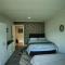 Entire ground floor with full-privacy and family-friendly popular to ferry catchers