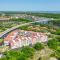 Couples Getaway - Sweet Retreat - European Village Best Location