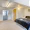 Spacious 6-Bedroom House with Parking in Bridgwater Ideal for Contractors & Group Stays