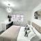 Luxury 2-Bed Apartment Lindley Huddersfield