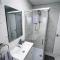 Luxury 2-Bed Apartment Lindley Huddersfield