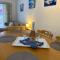 Cozy 2-bd ap near the sea!