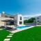 Family villa Nona with pool and grill in Tinjan