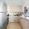 WelHome - Apt Close to Yas Waterworld and Ferrari Circuits - Abu Zabi