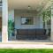 Modern villa Grgo with pool and jacuzzi in Tinjan