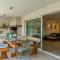 Modern villa Grgo with pool and jacuzzi in Tinjan