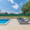Family villa Corticum Otium with pool in Tinjan - Kringa