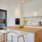 Modern villa Omnia with pool and grill in Pula