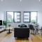 NEW! Stylish 2-bed apartment in Manchester by 53 Degrees Property - Amazing location, Ideal for Small Groups - Sleeps 4! - Manchester