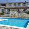 Rustic villa Amyra with pool and grill in Porec - Sveti Lovreč Pazenatički