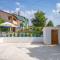 Rustic villa Margerita with pool in Porec