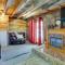 Lead Hideaway w/ Fireplace, Grill & New Deck!