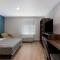 WoodSpring Suites Chandler Airport