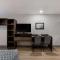 WoodSpring Suites Chandler Airport