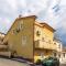 Apartments with a parking space Crikvenica - 14631 - 茨里克韦尼察