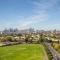 Flemington Filly - Bright Abode with Sweeping Views - Melbourne