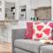 Christies Chic A Family Getaway by the Beach
