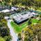 Stump Hill Estate - A Unique Stay with Mini Golf