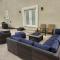 Loving Home away from home, 6 Bedrooms, 8 Beds