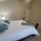 Loving Home away from home, 6 Bedrooms, 8 Beds