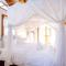 The Treehouse Pet Friendly 2 Mins Walk to Beach