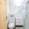 2203 Modernes Studio mit Balkon