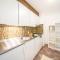 2303 Einfaches und guenstiges Studio
