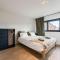 Cosy & Spacious House in Center
