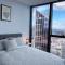 Melbourne CBD 2B2B1S with City & Sea Views Melbourne CBD 2B2B1S with City & Sea Views