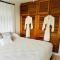 Upscale 2 bedroom apartment in Altos del Maria