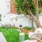 The Shell House (Sleeps 12 - 5 mins to Beach)