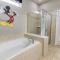 Across from clubhouse Private Pool and Game Room. - كيسيمي