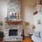 Fireside Retreat Hot Tub, Game Area, Fire Pit & Mountaintop Views! - بلاك ماونتن